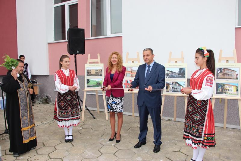 Зам.-министър Деница Николова: Правим средата на живот и обкръжаващото ни пространство все по-добри и с по-висок стандарт за хората - 4