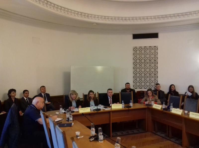 Министър Аврамова: Правителството ще търси всички законови начини да спре строителството в зоните около морските плажове