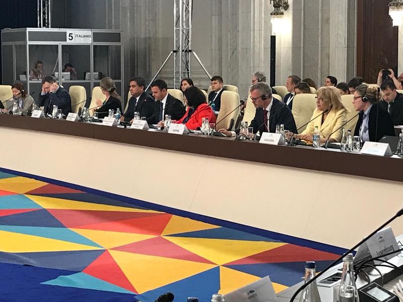 Nearly EUR 3 billion are being invested in Bulgarian regions - 4