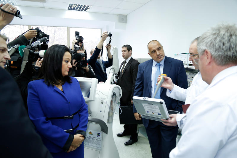 Министър Лиляна Павлова: Над 280 млн.лв. са инвестирани за ремонт и оборудване на 40 специализирани центрове за лечение на онкологични болести в страната - 12