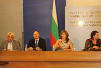  Екатерина Захариева: Възстановяват се плащанията по всички оси на Оперативна програма „Регионално развитие“