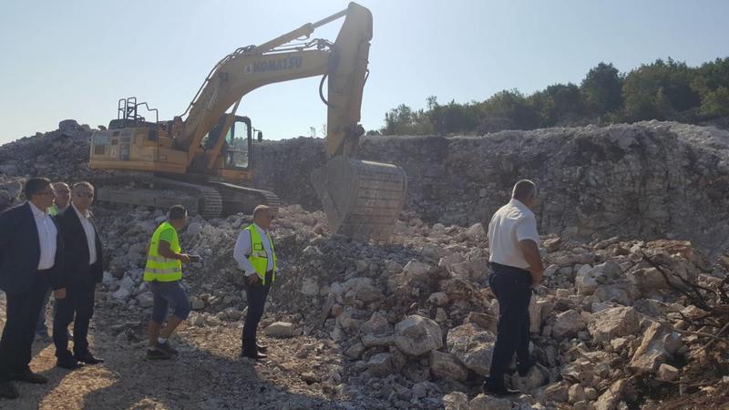 На 15 август започва строителството на нов участък от АМ“Хемус“ – от Белокопитово до Търговище - 18