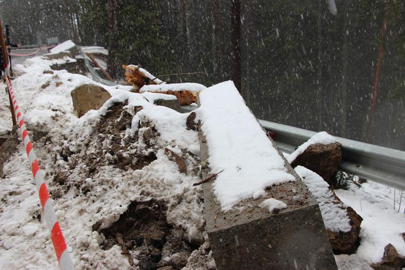  Министър Павлова: До края на март трябва да е готов проект за трайно укрепване на свлачището по пътя Батак-Доспат - 2