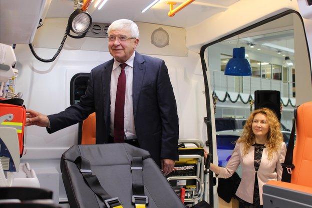 Първите две линейки, закупени по проекта за модернизация на спешната помощ, са предназначени за ЦСМП София