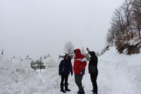  Министър Лиляна Павлова лично проследи пробиването на пътя до маданската махала Печинска, откъсната от света шест дни  