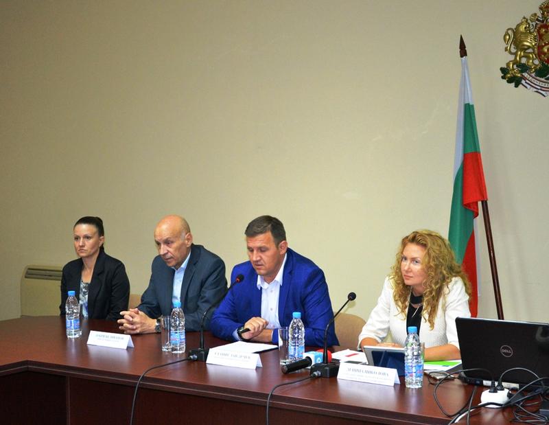 Denitsa Nikolova: Melting the differences between small and large towns will be the main priority of the MRDPW during the EU presidency - 4