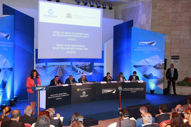 Министрите приеха обща визия на срещата на върха по пътна инфраструктура 2015