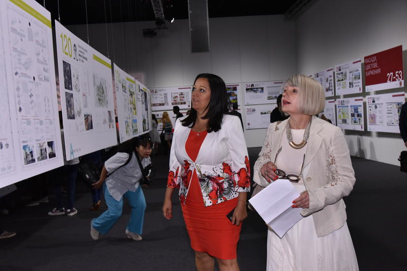 Министър Лиляна Павлова: Трябва да даваме възможност на младите експерти да реализират идеите си - 15