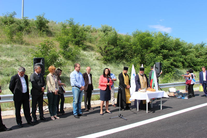 Лиляна Павлова: На България и трябваха 35 години, за да си завърши дясното платно на отсечката от Свиленград до Капитан Андреево - 7