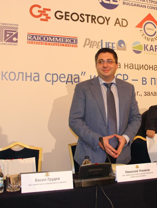 Зам.-министър: Николай Нанков: До средата на 2016 г. предстои да бъдат подписани всички договори между ВиК асоциациите и ВиК оператори в страната - 2