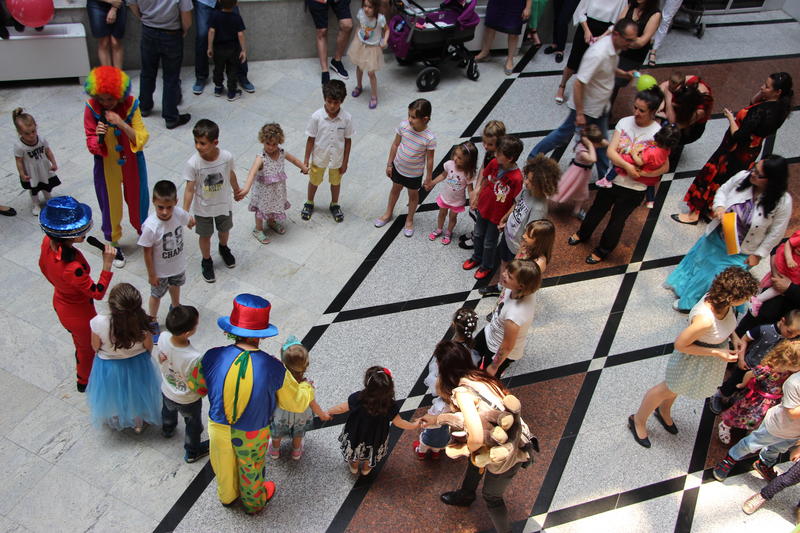 Министър Николай Нанков поздрави деца на служители на МРРБ за 1 юни - 5