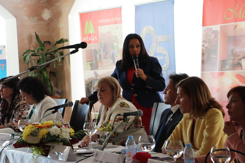 Лиляна Павлова: Съчетанието на инфраструктура и икономика е шансът за развитието на регионите - 3