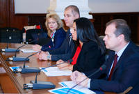 Министър Павлова: Ще преминем към смесена система за заплащане на трафика