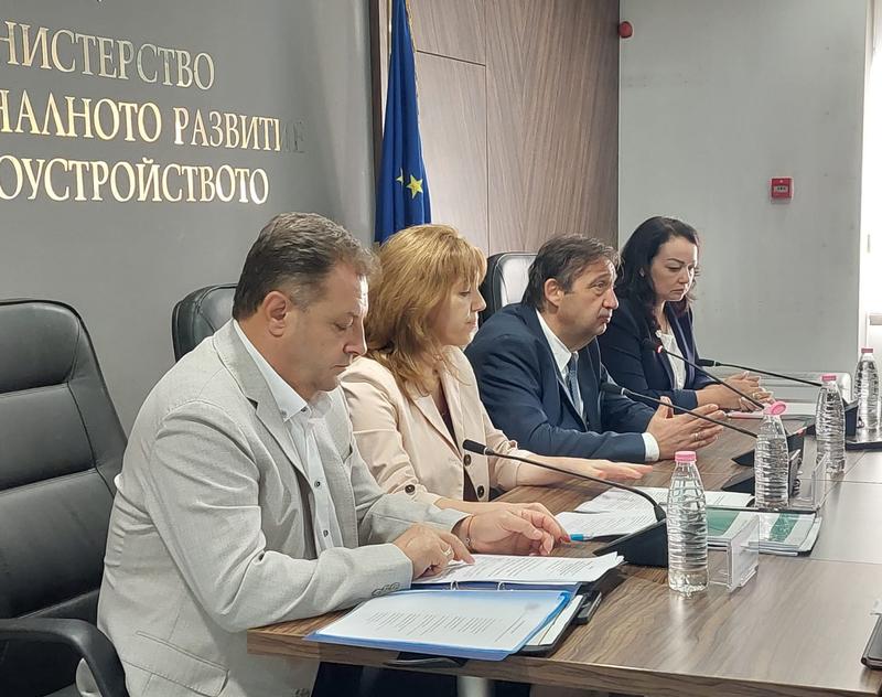 Министър Шишков: Ще работим изключително активно за постигане на ефективна децентрализация - 1