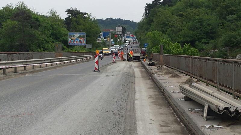  Министър Павлова инспектира ремонта на ул. „Магистрална“ във Велико Търново - 2