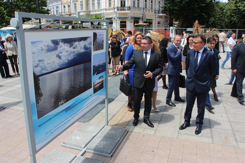 Министър Николай Нанков: Приоритизираме строителството на втори мост при Русе между България и Румъния - 7