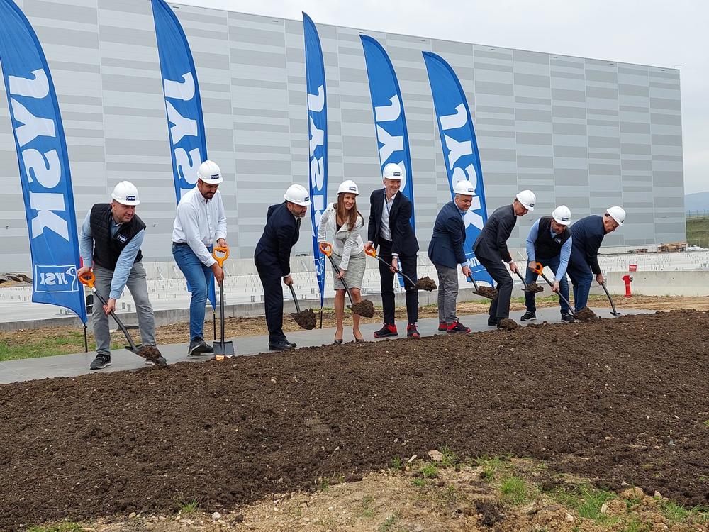 Министър Найденов участва в старта на строителството на нова високоавтоматизирана складова база в Божурище