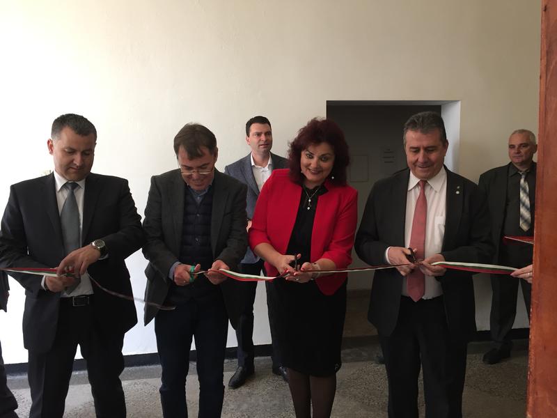 Зам.-министър Йовев: За развитието на регионите и икономиката на страната е необходимо непрекъснато да усъвършенстваме технологиите и да подобряваме квалификацията на младите хора - 1