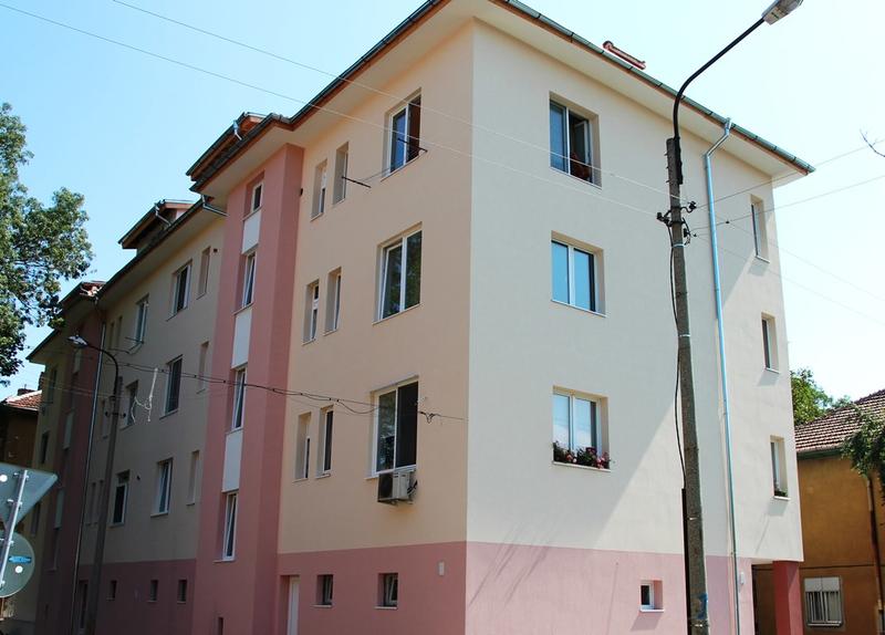  Приключи санирането на първите две сгради по проекта за енергийно обновяване на българските домове - 4