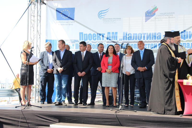 Министър Лиляна Павлова: Извеждаме тежкия транзитен трафик извън столицата - 14