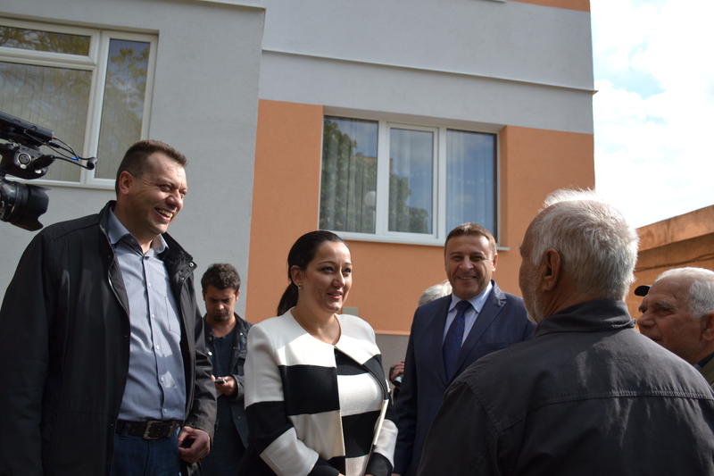 Министър Павлова: До края на годината 90% от одобрените за саниране сгради в Благоевград ще бъдат готови - 22