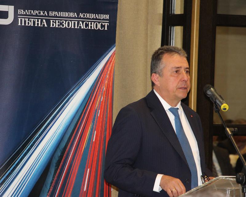 Заместник-министър Валентин Йовев участва в церемония по връчване на годишни награди за принос в пътната безопасност