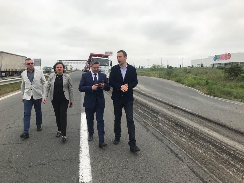 Министър Николай Нанков: Инвестираме 100 млн.лв. в  пътища в Бургас и региона - 2