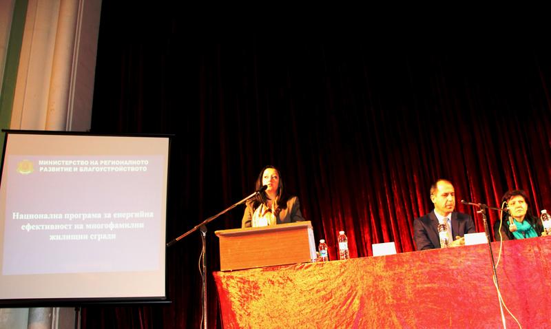 Министър Павлова в Кърджали: Националната програма за саниране е насочена към хората