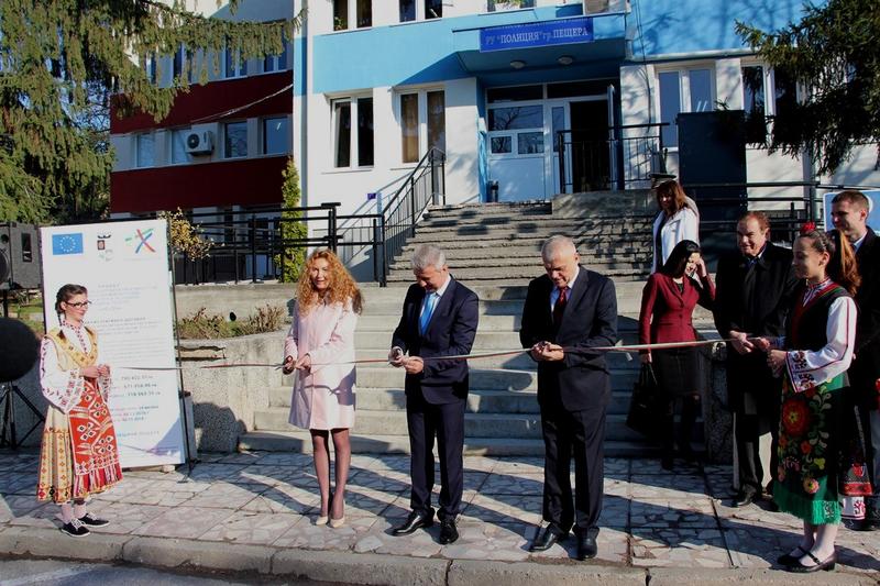 Зам.-министър Деница Николова: Обновяваме 44 сгради на структурите на МВР в страната, инвестицията е за над 25 млн.лв.