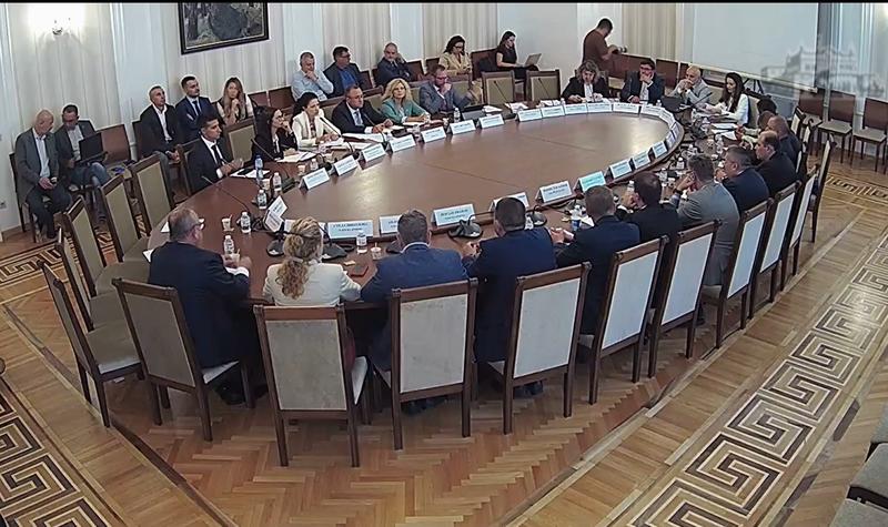 Министър Иванов: Готов е първият нов сондаж за вода в Плевен, очакват се резултати от изследвания за качеството