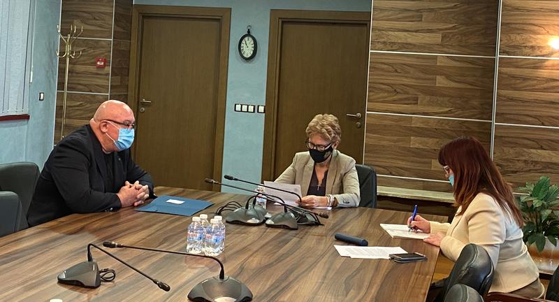 Министър Комитова: Опитваме се да въведем ред в строително-инвестиционния процес