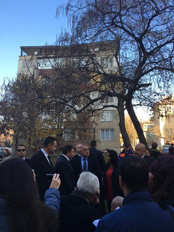 Министър Павлова: Националната програма за енергийна ефективност на многофамилни жилищни сгради е единствено в полза на хората - 3