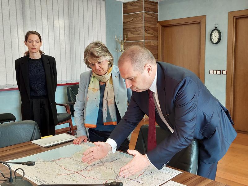 Deputy Prime Minister Karadjov discusses the country’s infrastructure development with EU Commissioner Elisa Ferreira - 1