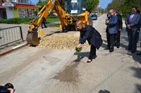 Министър Терзиева стартира рехабилитацията на 19 км от пътя Криводол – Борован