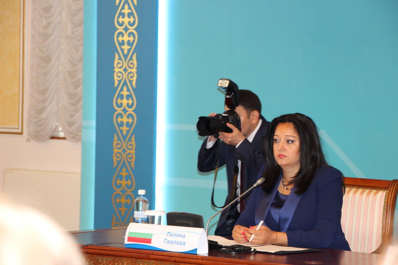  Лиляна Павлова: Провеждането на заседание на Междуправителствената комисия е от особена важност за развиването на търговско-икономическите отношения между България и Казахстан - 14