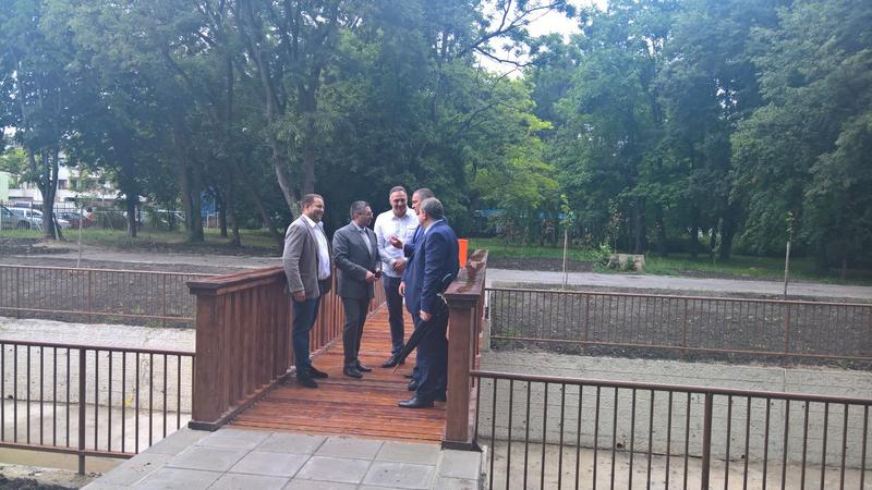 Министър Нанков: 1750 тона асфалт са вложени в ремонтирания участък на Аспаруховия мост - 5