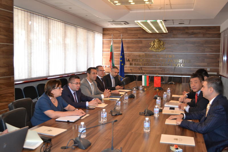 Министър Николай Нанков обсъди с китайски инвеститори изграждането на магистралите София – Калотина, Русе - Велико Търново и тунела под връх Шипка