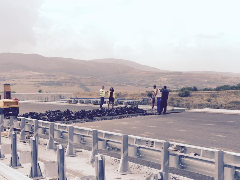 На 90% са изпълнени строителните дейности по Лот 2 на АМ „Струма“ - 5