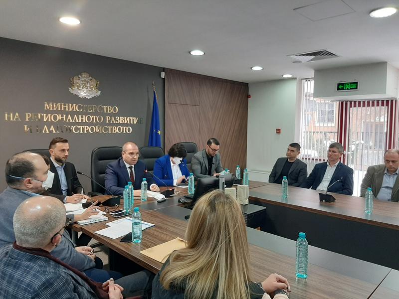 Министър Караджов разпореди пълна ревизия на тол системата