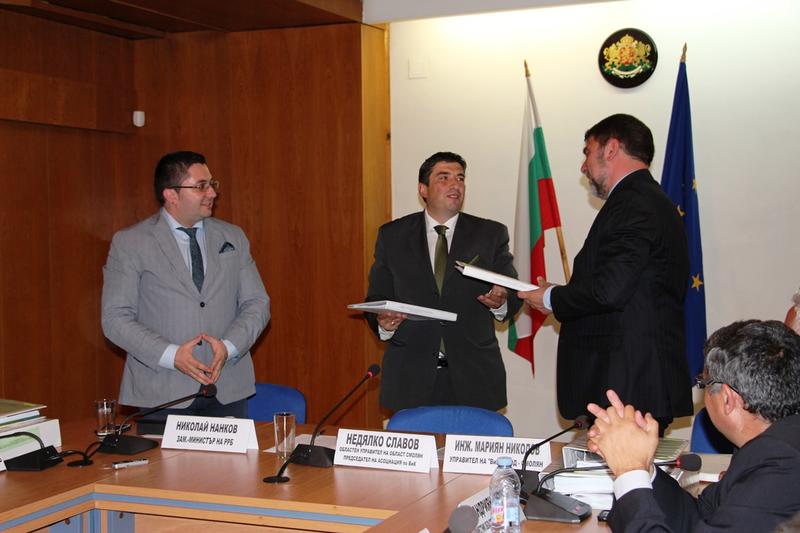 Подписан е първият договор между Асоциация по ВиК и ВиК оператор в страната - 1