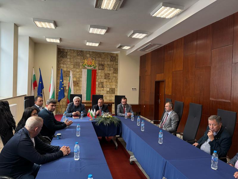 Министър Иванов: До края на юни ще има проходимост по пътя Мездра – Ботевград - 1