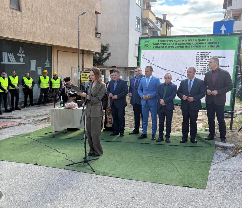 Министър Иванов: Издадено е разрешение за строеж за обходния път на Кресна, работата ще започне през този месец - 1
