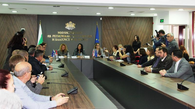  Министър Лиляна Павлова: Започва изпълнението на първите 37 проекта за над 34 млн. лв. по програмата за трансгранично сътрудничество България - Сърбия от новия програмен период - 3