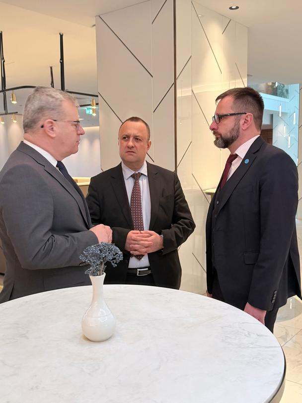 Министър Иван Иванов: Коридорът Черно море – Егейско море има ясно измерение, свързано с по-добрата интеграция на българските региони в европейските и регионалните мрежи - 4