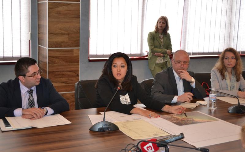 Министър Лиляна Павлова: ДНСК и Агенцията по геодезия, картография и кадастър проверяват извършеното строителство в Къмпинг „Юг“